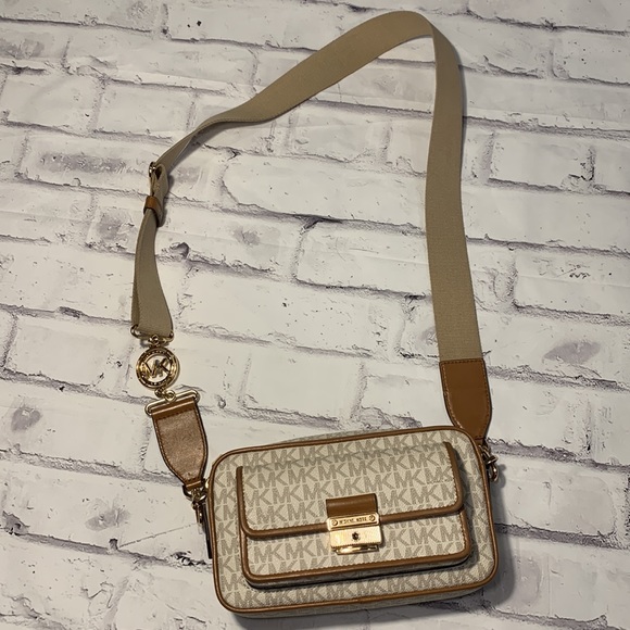 Michael Kors Bags Michael Kors Signature Crossbody Purse Poshmark